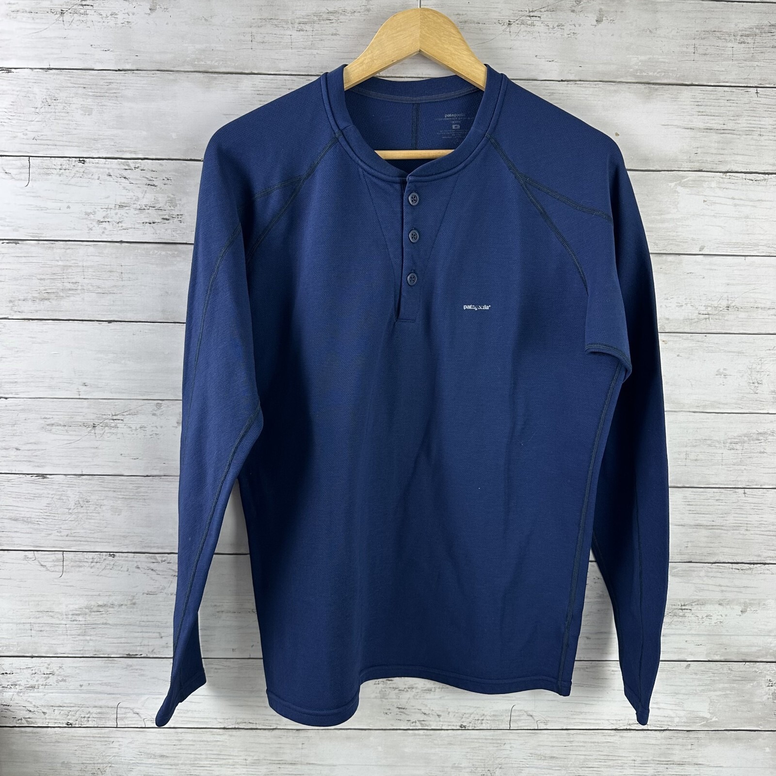 Vintage Patagonia Capilene Mens Medium Long Sleeve 1/4 Button Pullover Blue